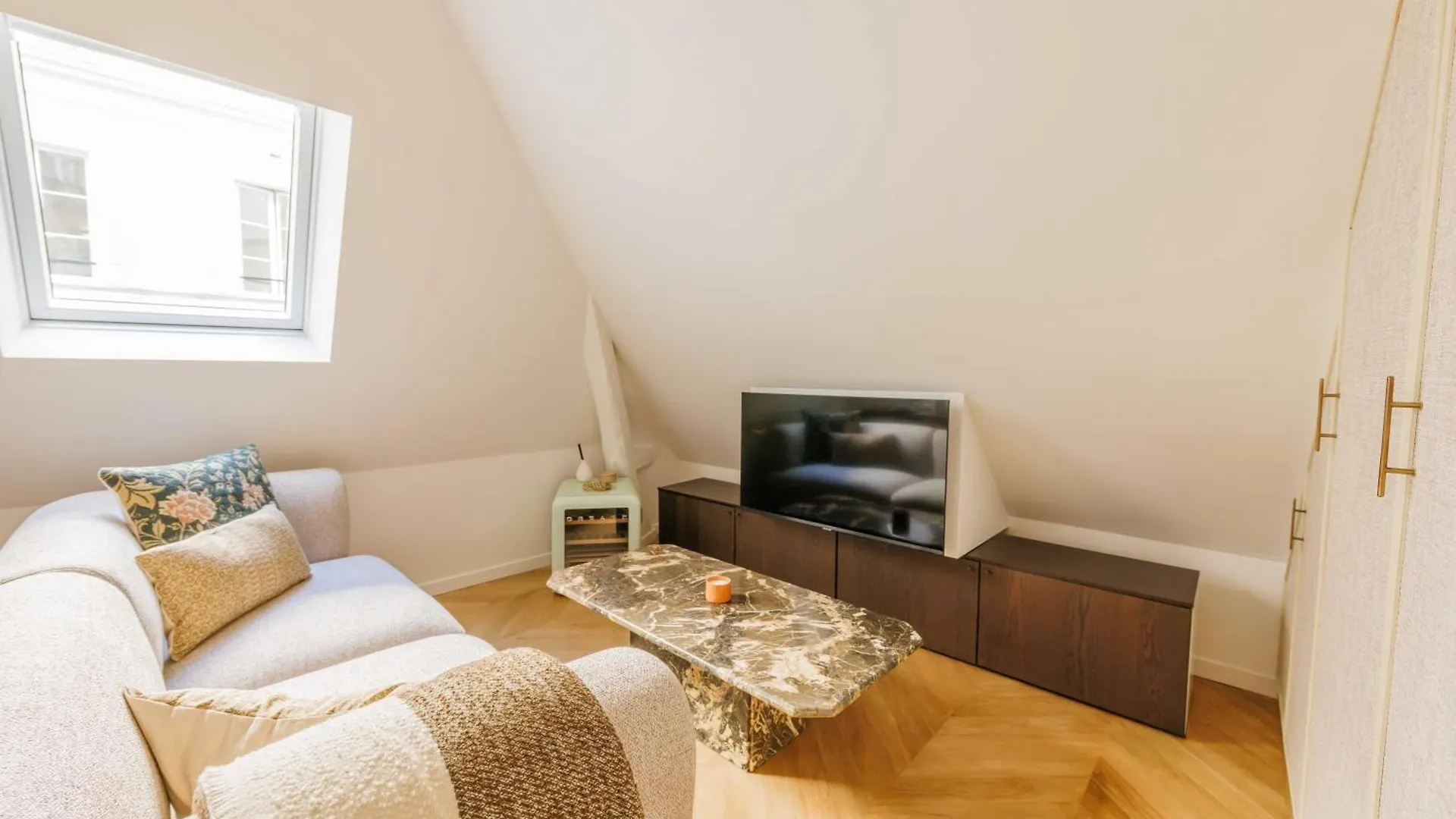 Classy Apartment St Honore - Louvre Paris 0*,  Frankreich